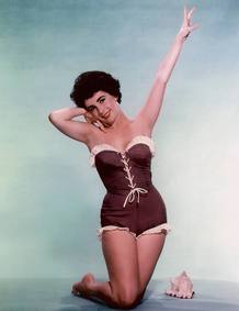 Elizabeth Taylor protagoniza una imagen publicitaria sin fechar. La actriz ha fallecido a los 79 a&ntilde;os de edad en el hospital de Los &Aacute;ngeles por insuficiencia cardiaca.