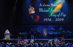 Ver v&iacute;deo  'Emotivo homenaje a Michael Jackson en el Staples Center de Los Angeles'