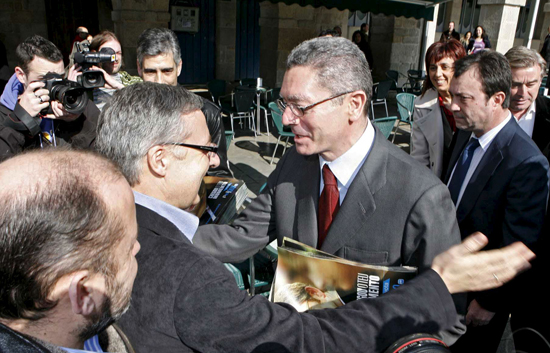 Jos&eacute; Blanco y Alberto Ruiz-Gallard&oacute;n han coincidido hoy en Lugo 