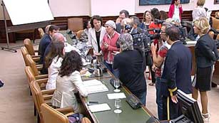 Ver v&iacute;deo  'Enfrentamiento por las enmiendas a la reforma laboral'