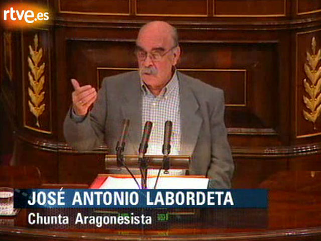 Labordeta se enfrenta al ministro &Aacute;lvarez Cascos en el Congreso