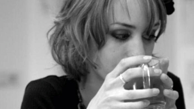 Documentos TV - Enfrentarse a la anorexia - Avance