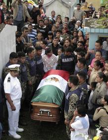 Entierro del Angulo C&oacute;rdova en el cementerio de Villahermosa en M&eacute;xico
