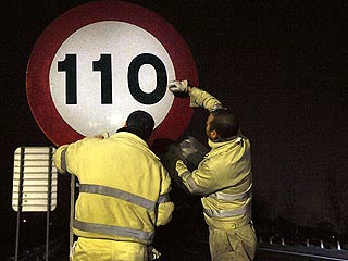 Entra en vigor la reducci�n de la velocidad m�xima en autov�as a 110 km/h para ahorrar energ�a