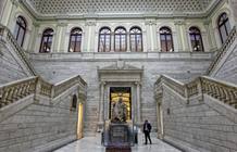 Entrada de la Biblioteca Nacional de Espa&ntilde;a