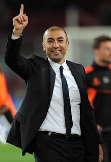 El entrenador del Chelsea, el italiano Roberto Di Matteo, celebra la clasificación para la final de la Champions. El entrenador del Chelsea, el italiano Roberto Di Matteo, celebra la clasificación para la final de la Champions.