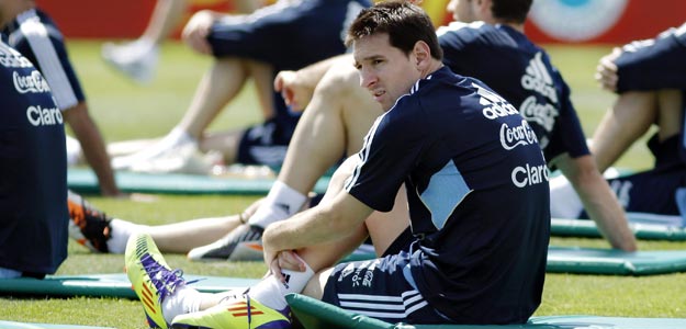 Messi, en una sesi&oacute;n de entrenamiento con Argentina