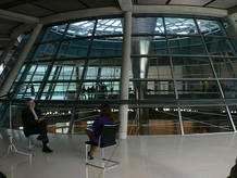 entrevista-a-werner-hoyer-en-la-cpula-del-bundestag