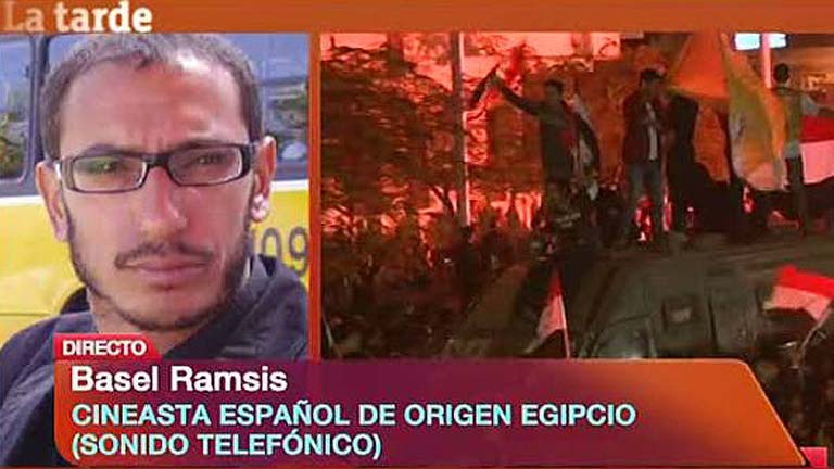 Un manifestante egipcio: "Estamos rodeando el palacio presidencial, el control lo tiene la gente"