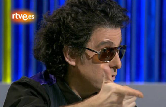 Entrevista al cantante Calamaro en 'La2 Noticias' (2008)