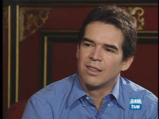Entrevista al escritor Edmundo Paz Sold&aacute;n