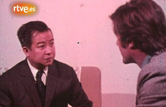 Miguel de la Quadra entrevista en 1973 al pr&iacute;ncipe de Camboya