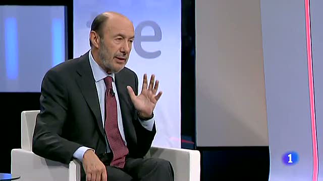 Rubalcaba: "A Rajoy se le est&aacute; escapando el pa&iacute;s de las manos"