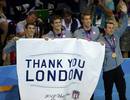 El equipo estadounidense de 4x100m. se despiden de Londres despu&eacute;s de conseguir el oro.