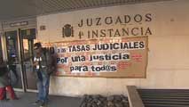 Ir al Video&nbsp;Un equipo de TVE acompa&ntilde;a a una comisi&oacute;n judicial en un d&iacute;a de desahucios