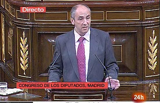 Erkoreka: "Se&ntilde;or Zapatero, es usted inigualable haciendo amigos"