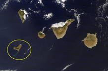 LA ERUPCI&Oacute;N SUBMARINA DE EL HIERRO ES VISIBLE DESDE EL ESPACIO