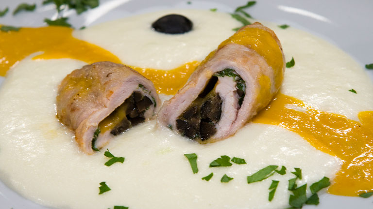 Saber Cocinar - Escalopines en salsa de zanahorias y moscatel con espuma de patata