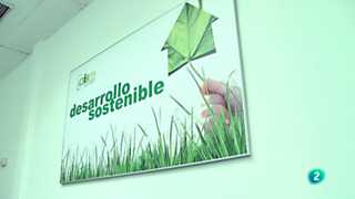 Ver v&iacute;deo  'El escarabajo verde - Verde, que te empleo verde'
