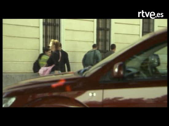 Guante blanco - Escenas eliminadas del cap&iacute;tulo 6: La comisaria se desahoga