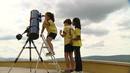 Los escolares aprenden aqu&iacute; a mirar al cielo