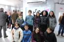 Escolares durante la visita al museo m&oacute;vil de RNE