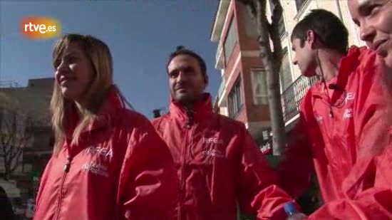 Con los escoltas de los campeones