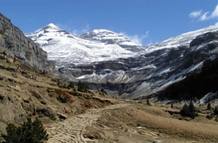 El Monte Perdido, una de las m&aacute;s bellas monta&ntilde;as del Sobrarbe y de todo el Pirineo, corona el Parque Nacional de Ordesa