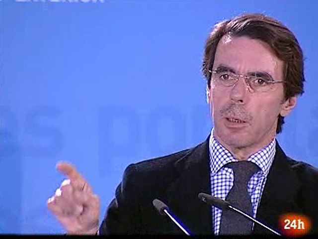 Aznar: Espa&ntilde;a est&aacute; intervenida "de hecho" y ya se ver&aacute; si lo ser&aacute; "de derecho"