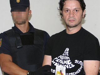 Ver v&iacute;deo  'Espa&ntilde;a extradita a un fugitivo muy buscado en Jap&oacute;n'