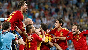 Ver v&iacute;deo  'Espa&ntilde;a, a la final de la Eurocopa 2012 tras ganar a Portugal en los penaltis'