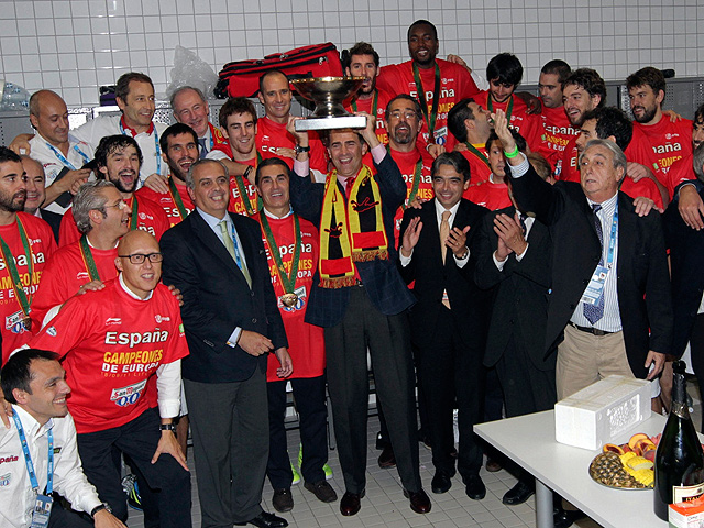 Ver v&iacute;deo  'Espa&ntilde;a revalida su corona en el Eurobasket'