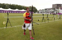 El español Elías Cuesta durante su participación en la clasificacion de tiro con arco del torneo olímpico en el estadio Lord's Cricket Ground. El español Elías Cuesta durante su participación en la clasificacion de tiro con arco del torneo olímpico en el estadio Lord's Cricket Ground.