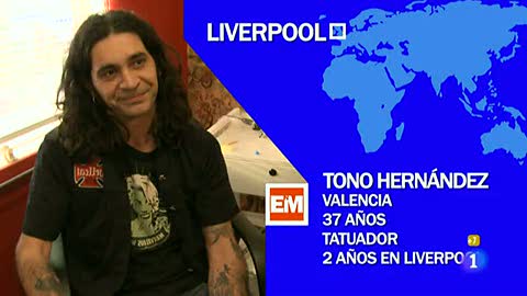 Ver v&iacute;deo  'Espa&ntilde;oles en el mundo - Liverpool - Tono'
