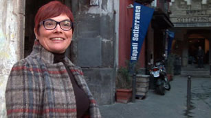 Ver v&iacute;deo  'Espa&ntilde;oles en el mundo - N&aacute;poles - Mar&iacute;a'