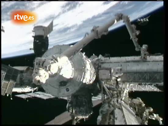 Instalaci&oacute;n del m&oacute;dulo "Tranquilidad" en la Estaci&oacute;n Espacial
