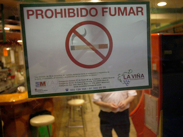 Este domingo entr� en vigor la ley antitabaco