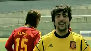 Ver v&iacute;deo  'Estopa, con la Roja'