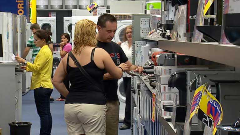 Los comerciantes buscan c&oacute;mo aumentar sus ventas cuando suba el IVA