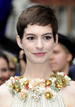 Anne Hathaway con estilo barroco