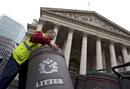 Limpieza frente al Banco de Inglaterra