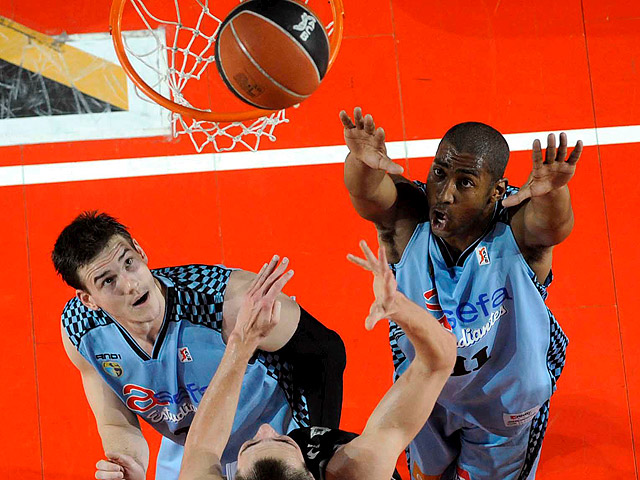 El 'Estu' se hace un hueco en los 'play-off'