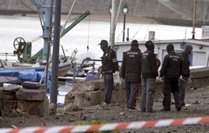 Ver v&iacute;deo  'ETA ha atentado con una furgoneta bomba contra el Club N&aacute;utico de Getxo'