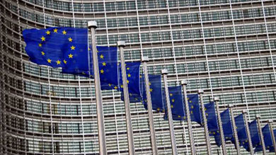 La Eurocámara pide que los depósitos de más de 100.000 euros asuman pérdidas como "último recurso" La Eurocámara pide que los depósitos de más de 100.000 euros asuman pérdidas como "último recurso"