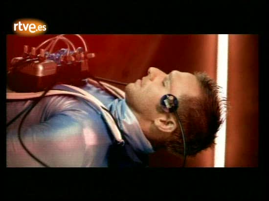 Eurovisi�n 2009 - Actuaci�n de Hungr�a en la Final con �dok Zoltan