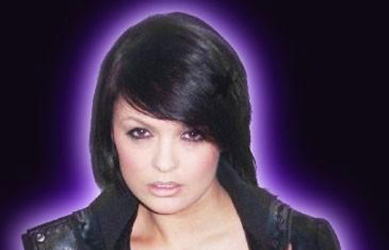 Eurovisi�n 2009 - Actuaci�n de Irlanda en la Final con Sinead Mulvey y Black Daisy