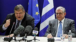 Ver v&iacute;deo  'La eurozona aprueba un nuevo rescate para Grecia a cambio de nuevos controles'