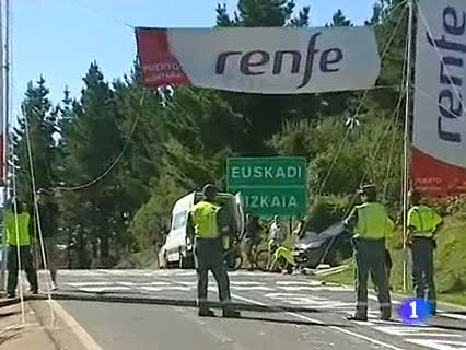 Ver v&iacute;deo  'Euskadi recibe a la Vuelta con las carreteras llenas de p&uacute;blico'