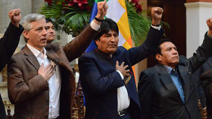 Ver v&iacute;deo  'Evo Morales expropia la filial de Red El&eacute;ctrica Espa&ntilde;ola en Bolivia'
