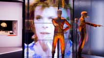 Ir al Video&nbsp;Exposici&oacute;n en el Victoria & Albert Museum sobre David Bowie